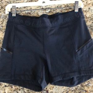 Lululemon short!